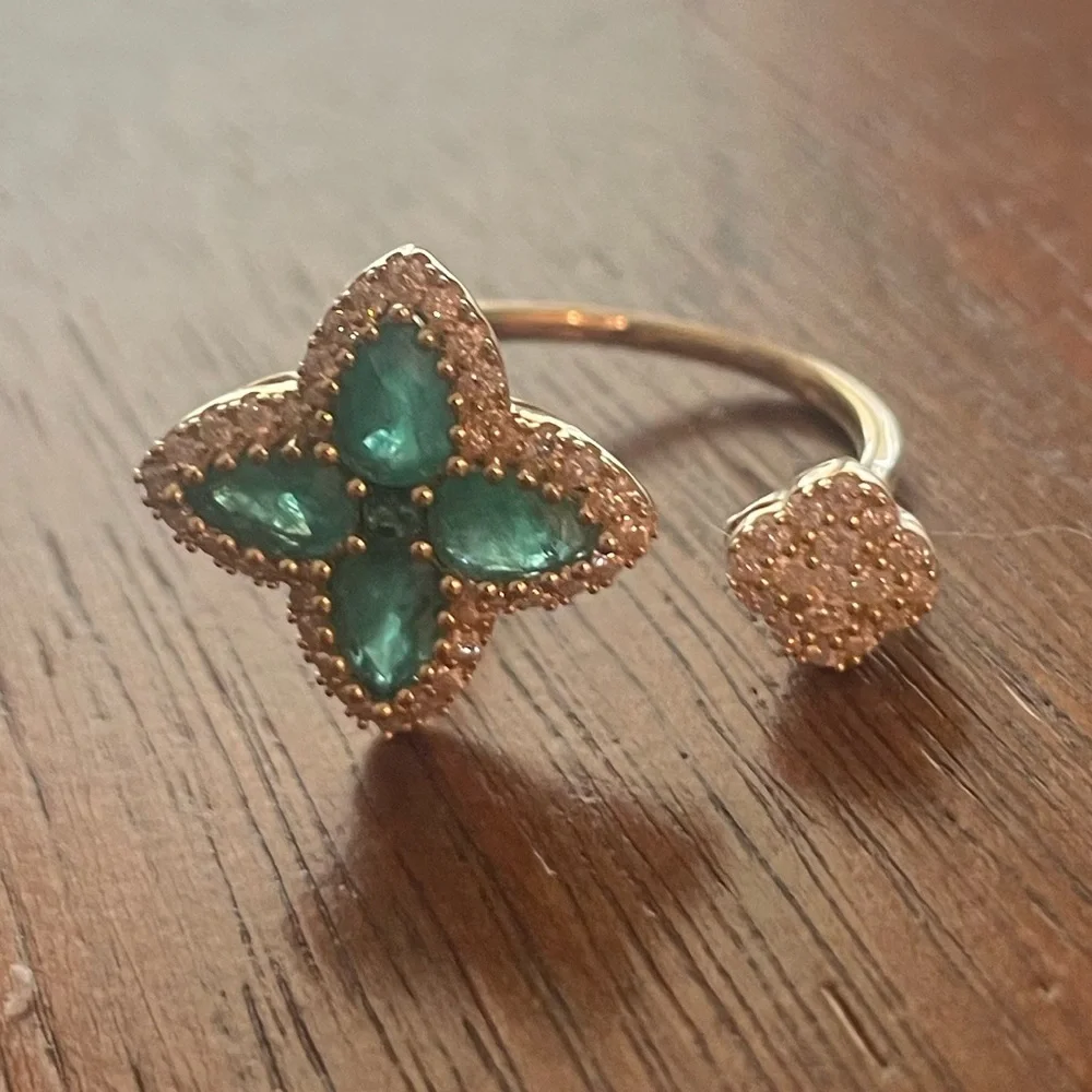 14K yellow gold Clover open ring .4ct diamond 1.4ct emerald